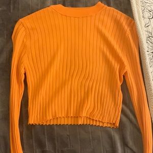 Zara — Orange Long Sleeve Crop Top
